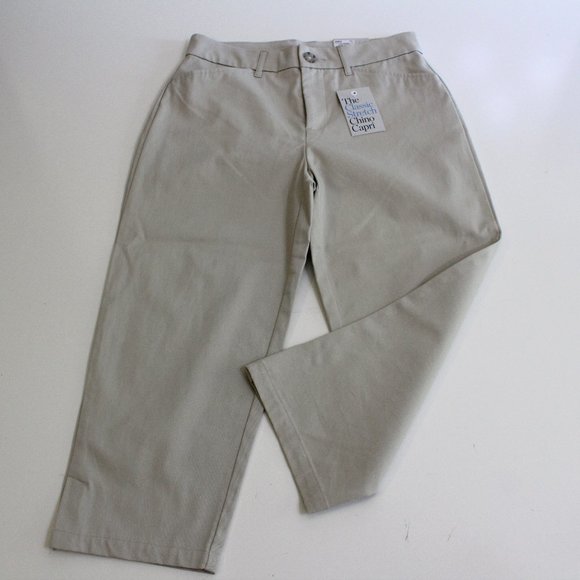Croft & Barrow Woman's Chino Capri Pants Size 4 - Picture 1 of 8
